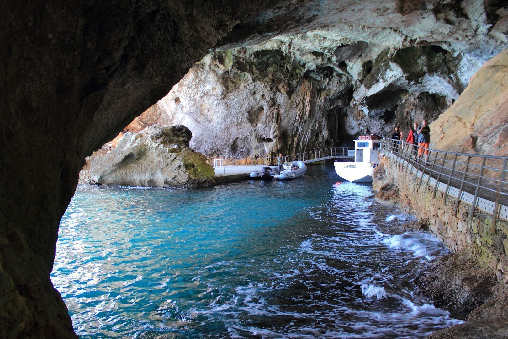 Cala Gonone Dorgali Paesaggi Mozzafiato Sentieri E Tanto Sport