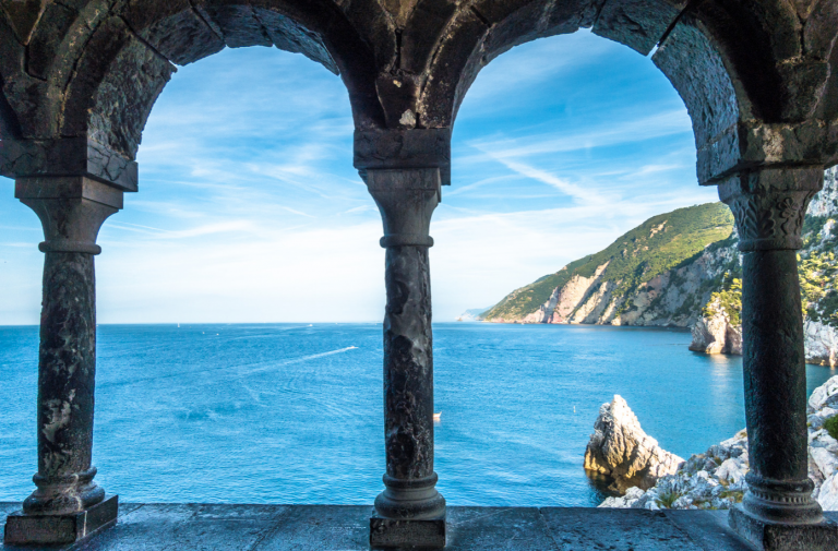 La Grotta Di Lord Byron A Portovenere Viaggi Low Cost